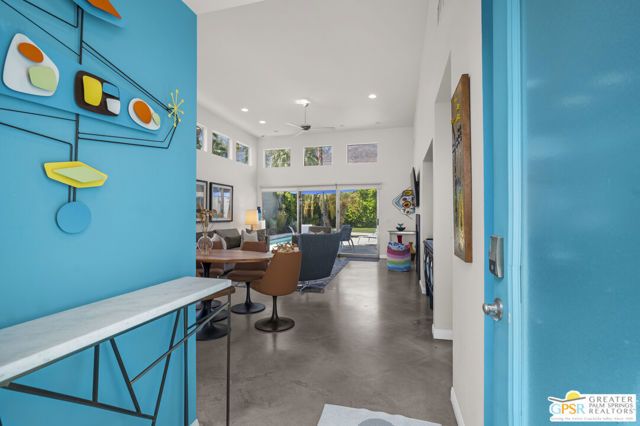 671 Dunes Court, Palm Springs, CA 92264