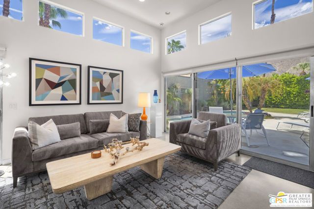 671 Dunes Court, Palm Springs, CA 92264
