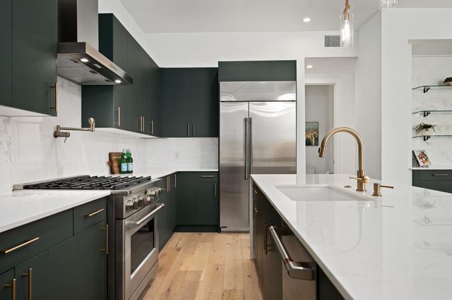 1119 Fairmount Ave, Austin, TX 78704