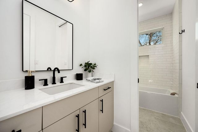 1119 Fairmount Ave, Austin, TX 78704