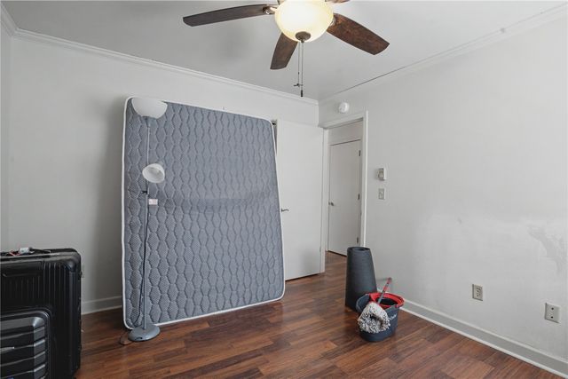 29 Valley Avenue 6, Iowa City, IA 52240