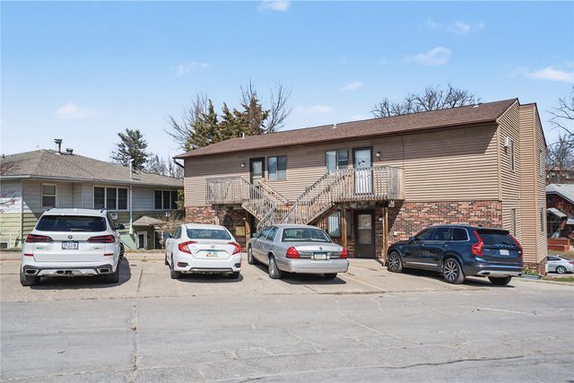 29 Valley Avenue 6, Iowa City, IA 52240