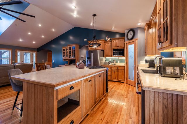 391 State Road H, Elkland, MO 65644