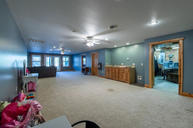 391 State Road H, Elkland, MO 65644