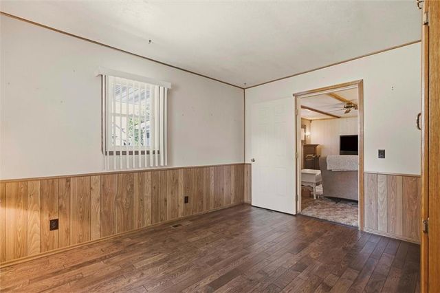 818 N Houston Street, Adrian, MO 64720