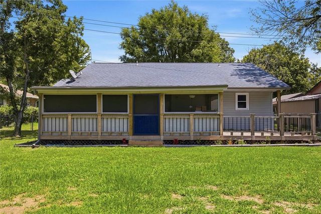 818 N Houston Street, Adrian, MO 64720