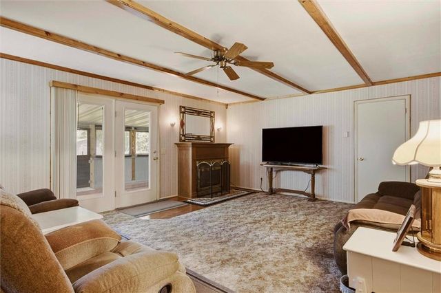 818 N Houston Street, Adrian, MO 64720