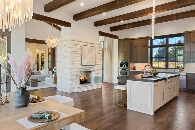 12625 Maidenhair LN 27, Bee Cave, TX 78738