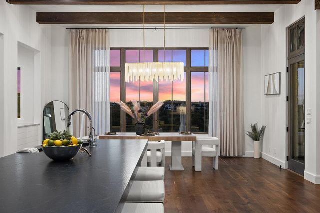 12625 Maidenhair LN 27, Bee Cave, TX 78738