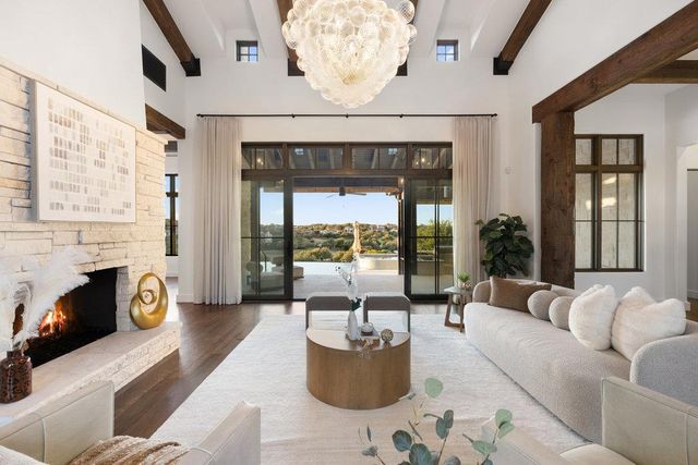 12625 Maidenhair LN 27, Bee Cave, TX 78738