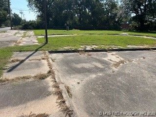 000000 N 12th Street, Muskogee, OK 74401