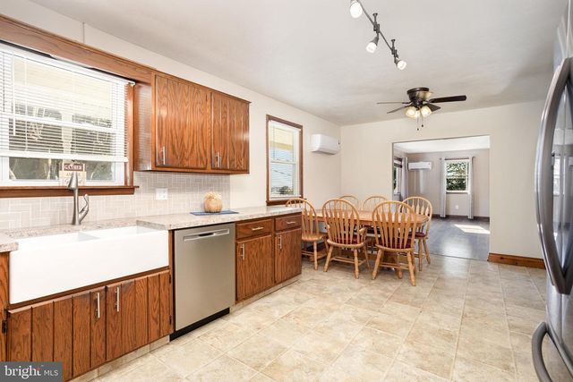 1081 BEAVER CREEK RD, Hanover, PA 17331