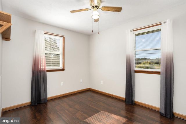 1081 BEAVER CREEK RD, Hanover, PA 17331