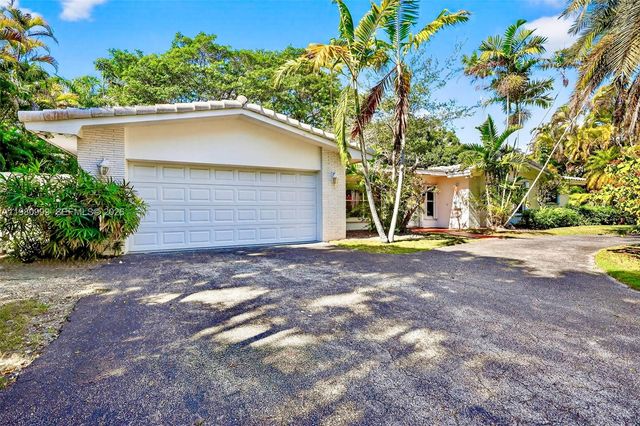 11890 SW 72nd Pl, Pinecrest, FL 33156