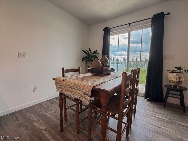 2670 Himelrigh Boulevard, Barberton, OH 44203