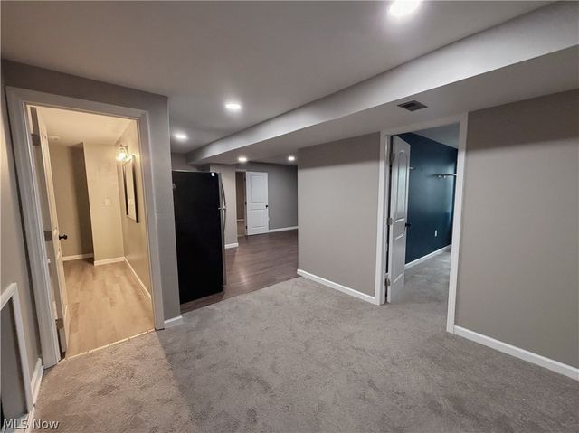 2670 Himelrigh Boulevard, Barberton, OH 44203