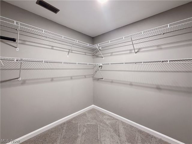 2670 Himelrigh Boulevard, Barberton, OH 44203