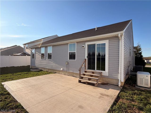2670 Himelrigh Boulevard, Barberton, OH 44203