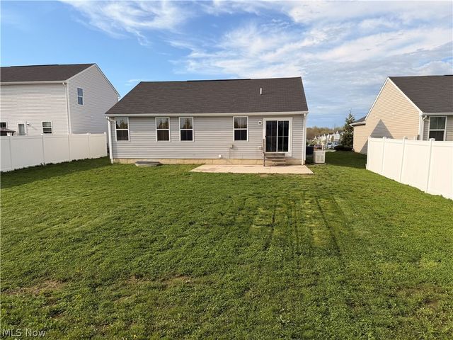 2670 Himelrigh Boulevard, Barberton, OH 44203