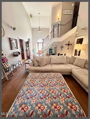 1742 W Keenlan Drive, Hernando, MS 38632