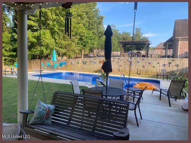 1742 W Keenlan Drive, Hernando, MS 38632