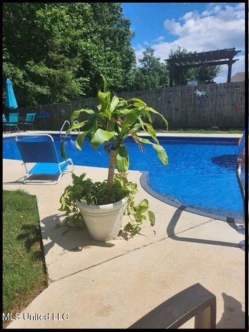 1742 W Keenlan Drive, Hernando, MS 38632