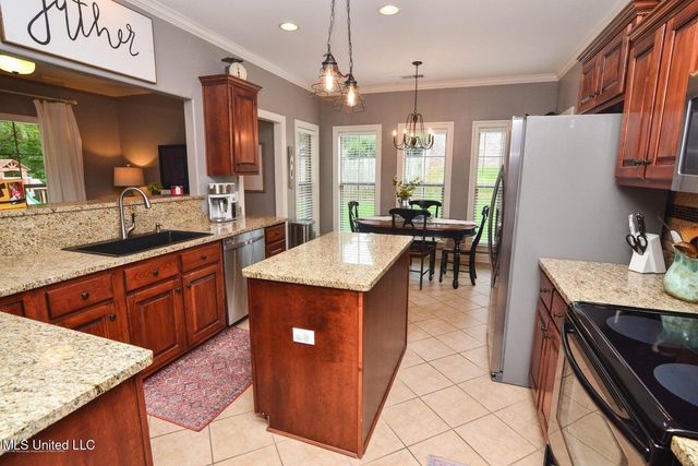 1742 W Keenlan Drive, Hernando, MS 38632