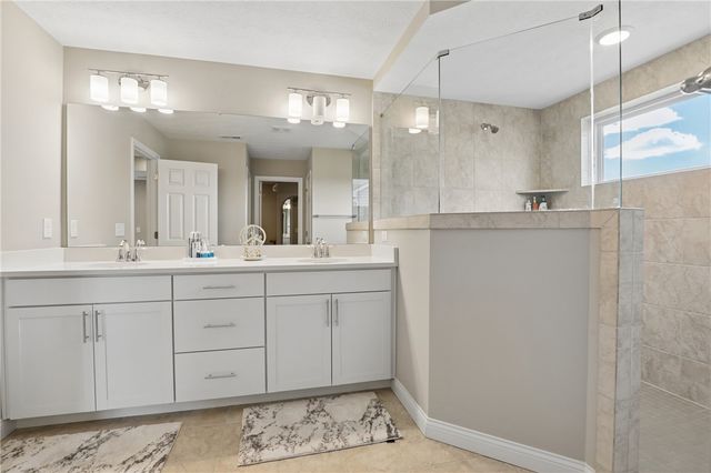 8201 Stone Drive, West Chester Twp, OH 45241
