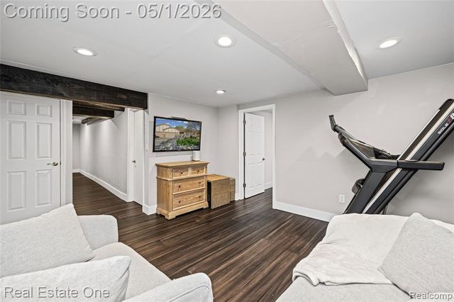 42374 Willow Tree Lane, Clinton Township, MI 48038