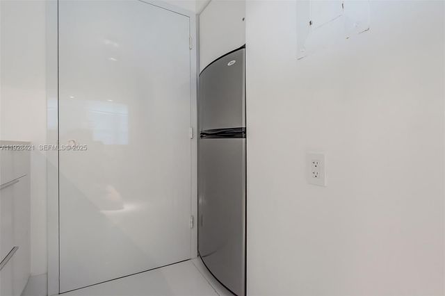 100 Lincoln Rd 839, Miami Beach, FL 33139