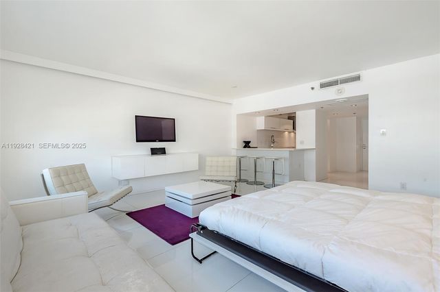 100 Lincoln Rd 839, Miami Beach, FL 33139