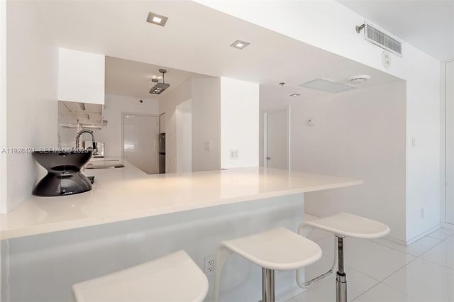 100 Lincoln Rd 839, Miami Beach, FL 33139