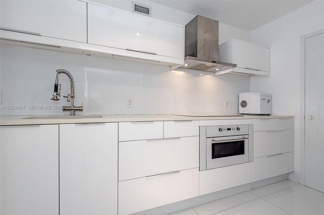 100 Lincoln Rd 839, Miami Beach, FL 33139