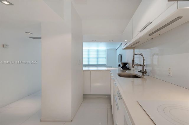 100 Lincoln Rd 839, Miami Beach, FL 33139