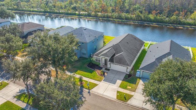 19026 FISHERMANS BEND DRIVE, Lutz, FL 33558