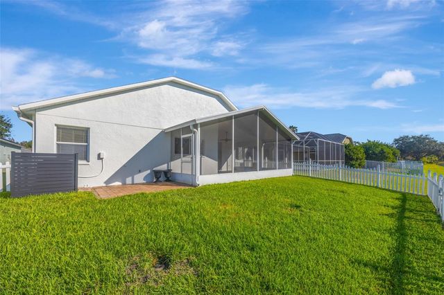 19026 FISHERMANS BEND DRIVE, Lutz, FL 33558