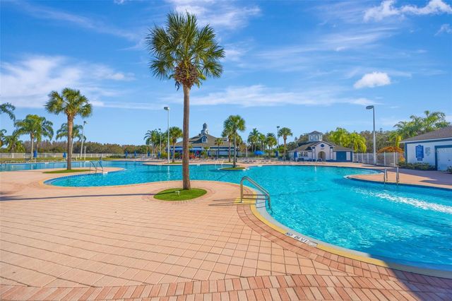 19026 FISHERMANS BEND DRIVE, Lutz, FL 33558