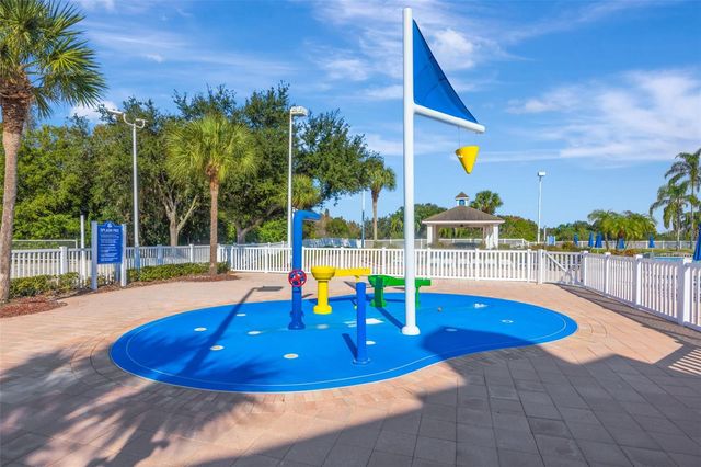 19026 FISHERMANS BEND DRIVE, Lutz, FL 33558