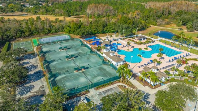 19026 FISHERMANS BEND DRIVE, Lutz, FL 33558