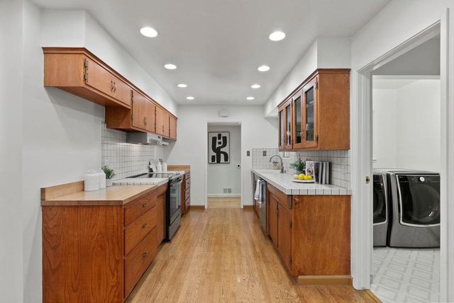 2597 Malaga Drive, San Jose, CA 95125