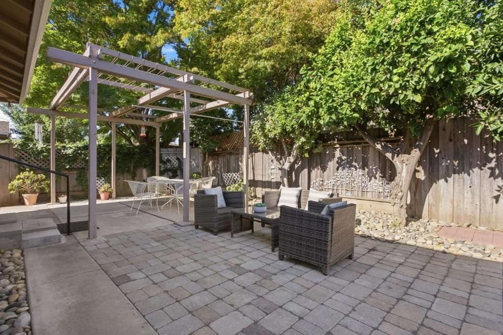 Image 33 of property listing at 2597 Malaga Drive, San Jose, CA 95125