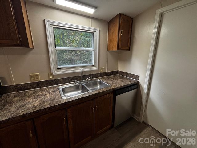 233 Starlight Drive, Lincolnton, NC 28092