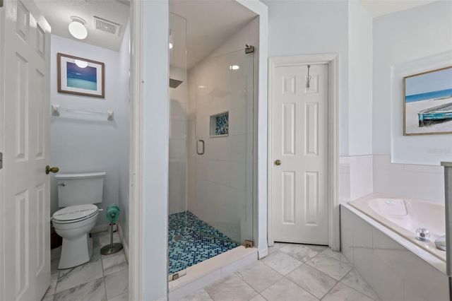 948 LAKE BERKLEY DRIVE, Kissimmee, FL 34746