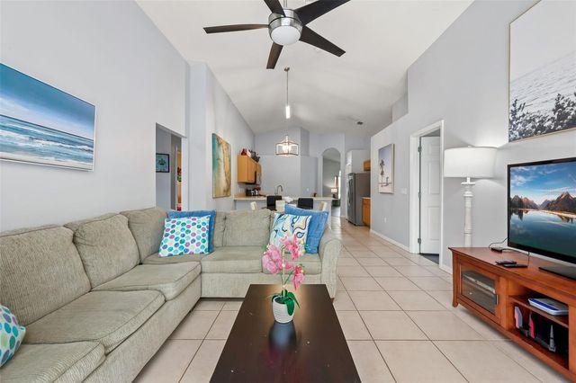 948 LAKE BERKLEY DRIVE, Kissimmee, FL 34746