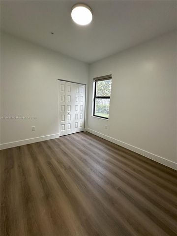 7825 NW 104th Ave 4, Doral, FL 33178