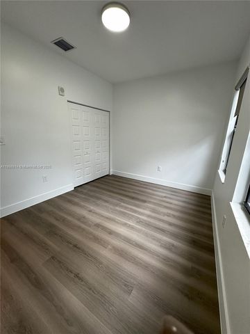 7825 NW 104th Ave 4, Doral, FL 33178