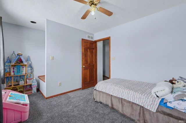 3084 Navajo Crossing, New Haven, IN 46774