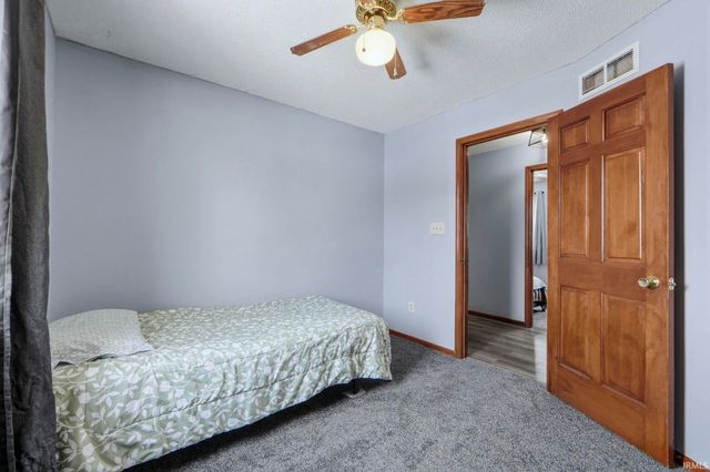 3084 Navajo Crossing, New Haven, IN 46774