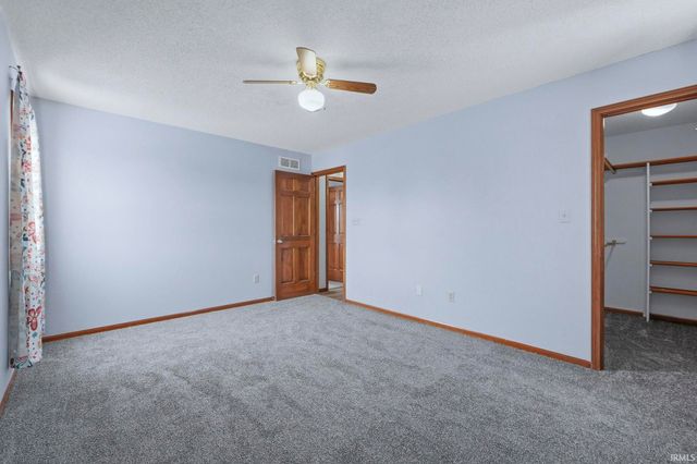 3084 Navajo Crossing, New Haven, IN 46774