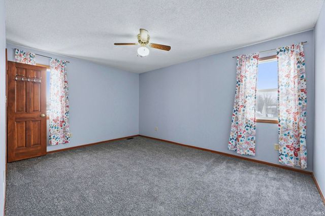 3084 Navajo Crossing, New Haven, IN 46774